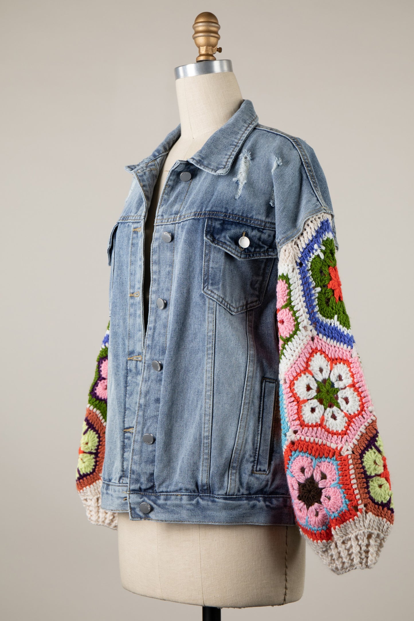 DENIM JACKET FLOWER GRANNY SQUARE CROCHET SLEEVES